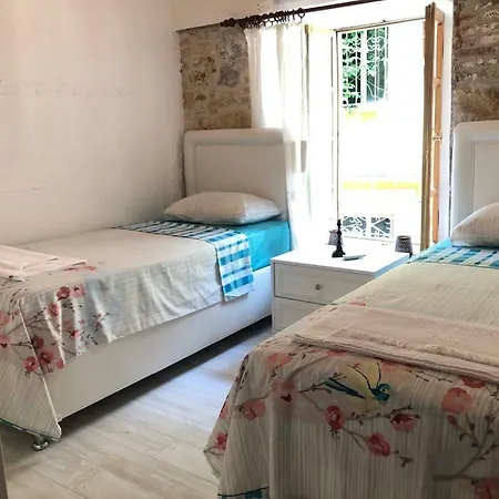 Tas Konak Penzion Ayvalı